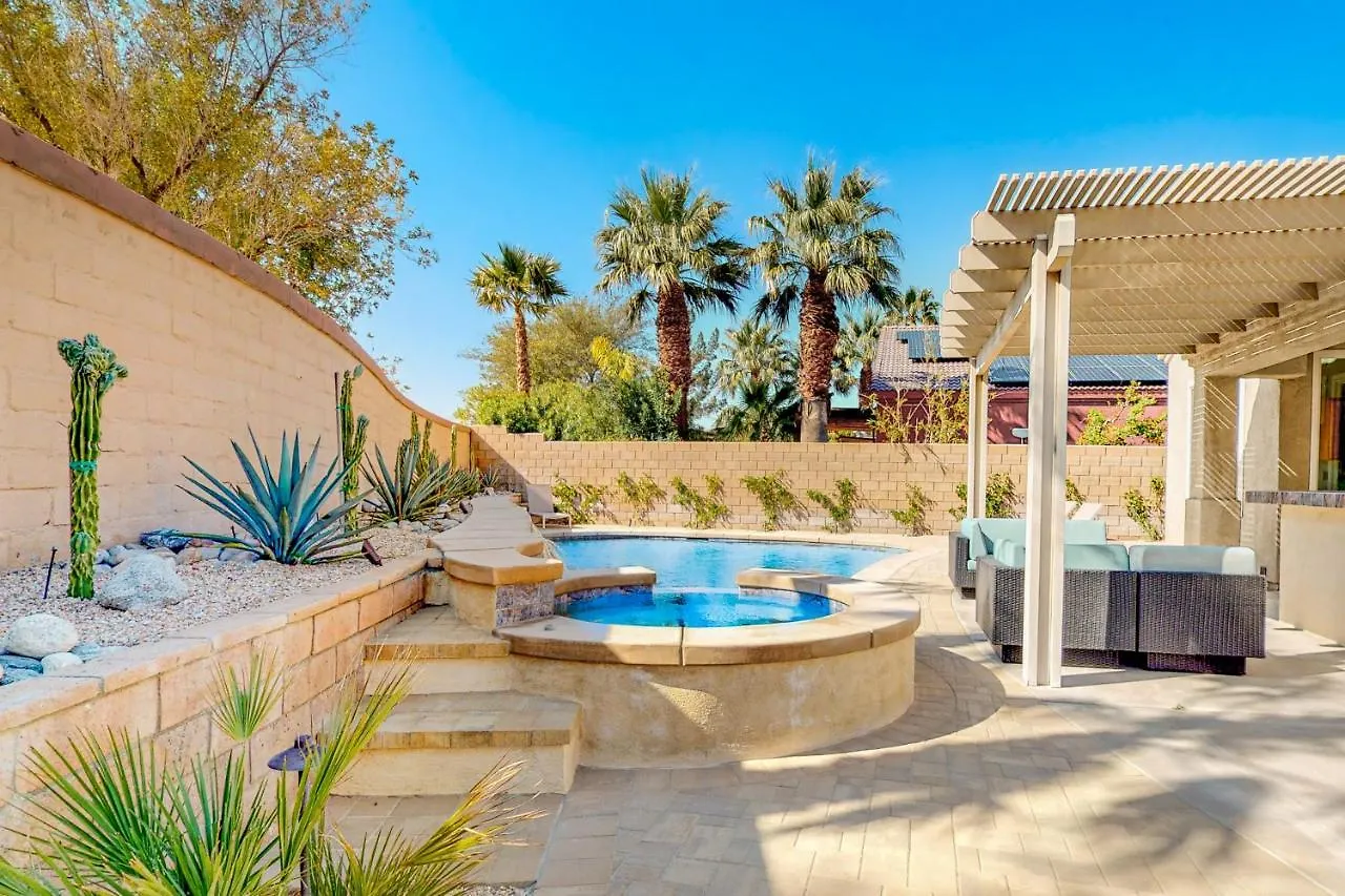 Sorrento Palms Permit# 4208 Villa Palm Springs Holiday home